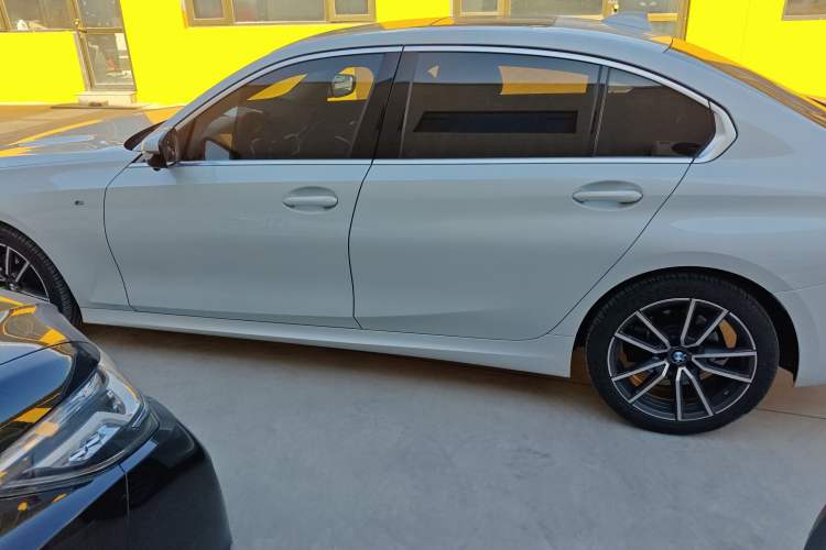 Used BMW 3 Series 2020 Restyled 325Li M Sport Package Exterior 3