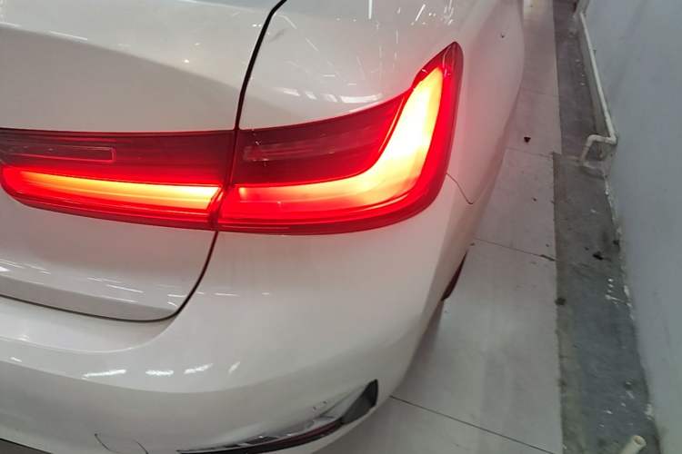 Used BMW 3 Series 2020 325Li First Edition Exterior 3