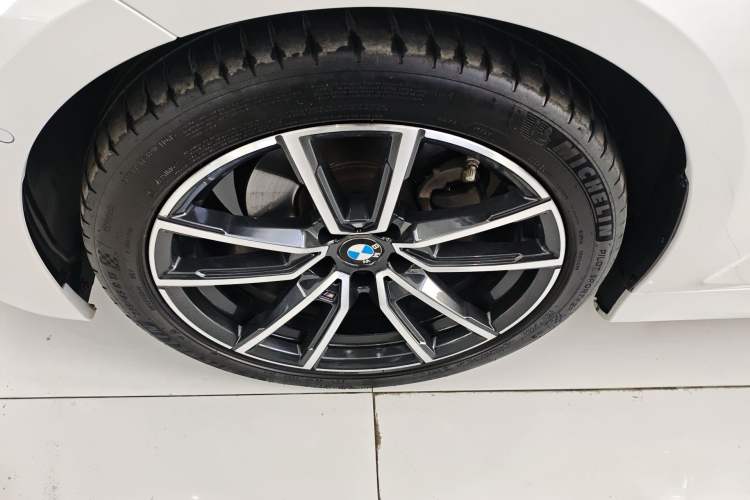 Used BMW 3 Series 2020 Restyled 325Li M Sport Package Exterior 4