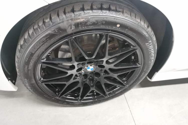 Used BMW 3 Series 2020 Restyled 325Li M Sport Package Exterior 4