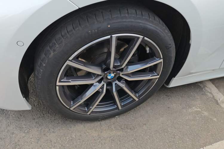Used BMW 3 Series 2020 Restyled 325Li M Sport Package Exterior 4