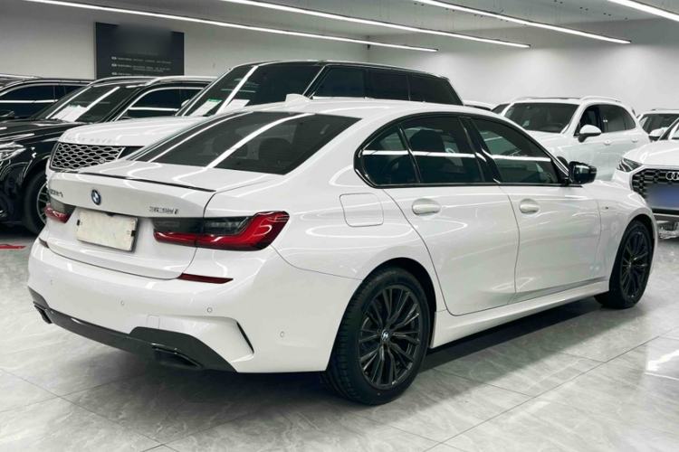 Used BMW 3 Series 2020 Restyled 325i M Sport Night Edition Package Exterior 4