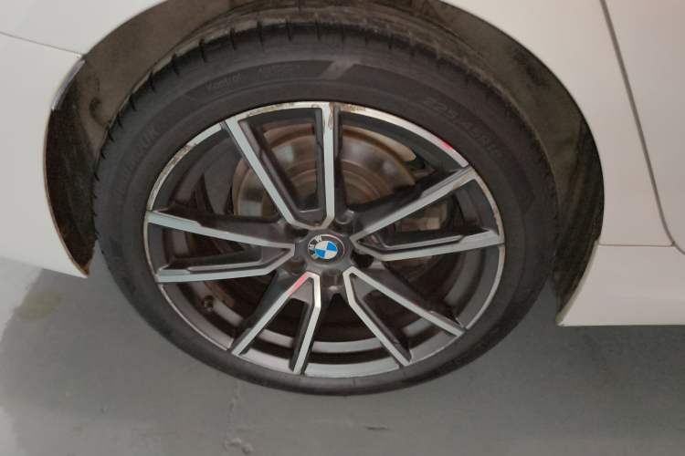 Used BMW 3 Series 2020 Restyled 325Li M Sport Package Exterior 5