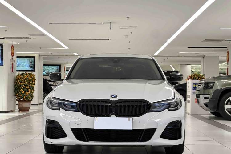 Used BMW 3 Series 2020 330i M Sport Night Edition Exterior 5