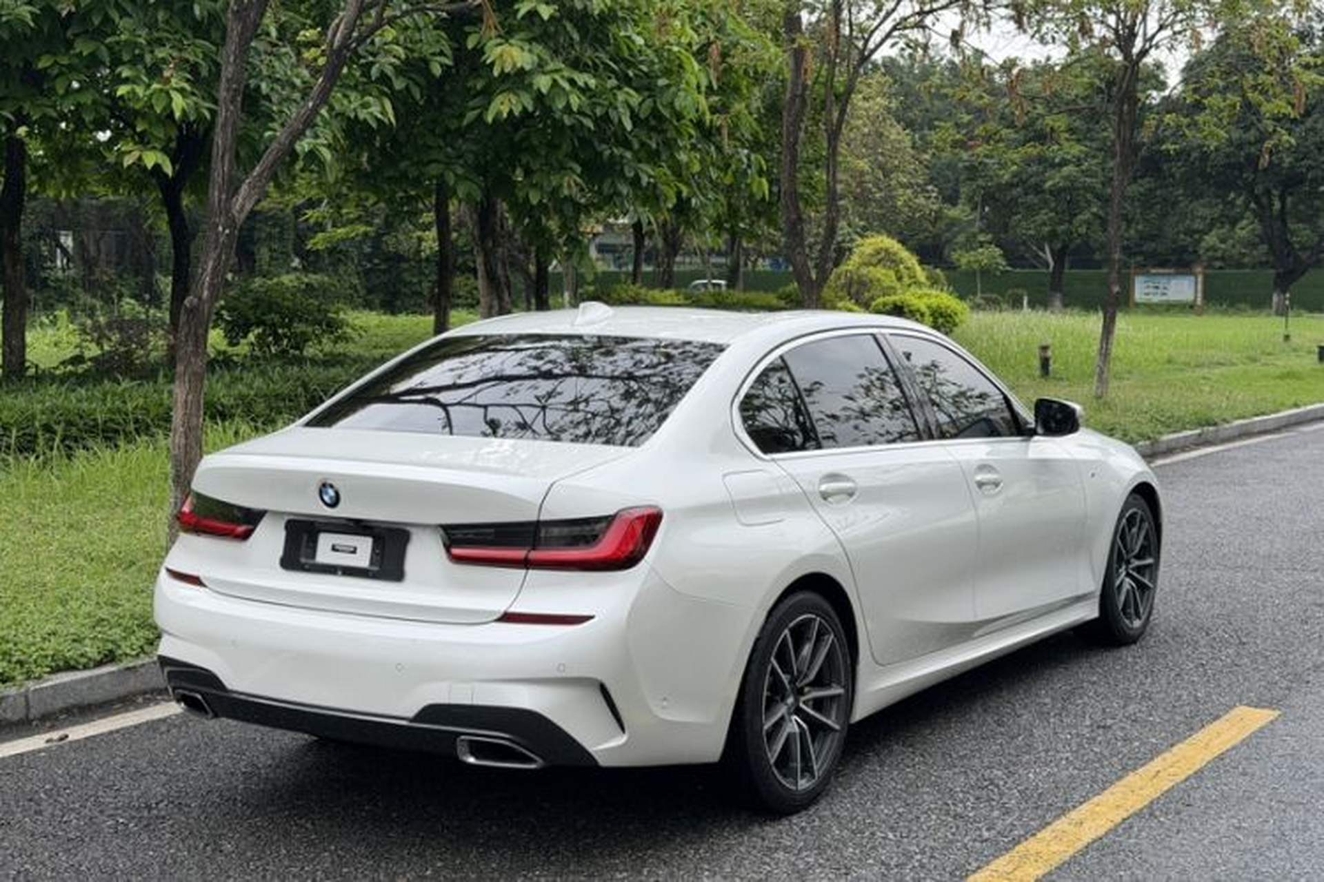 Used BMW 3 Series 2020 Restyled 325Li M Sport Package Exterior 5