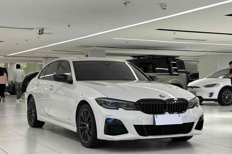 Used BMW 3 Series 2020 330i M Sport Night Edition Exterior 6