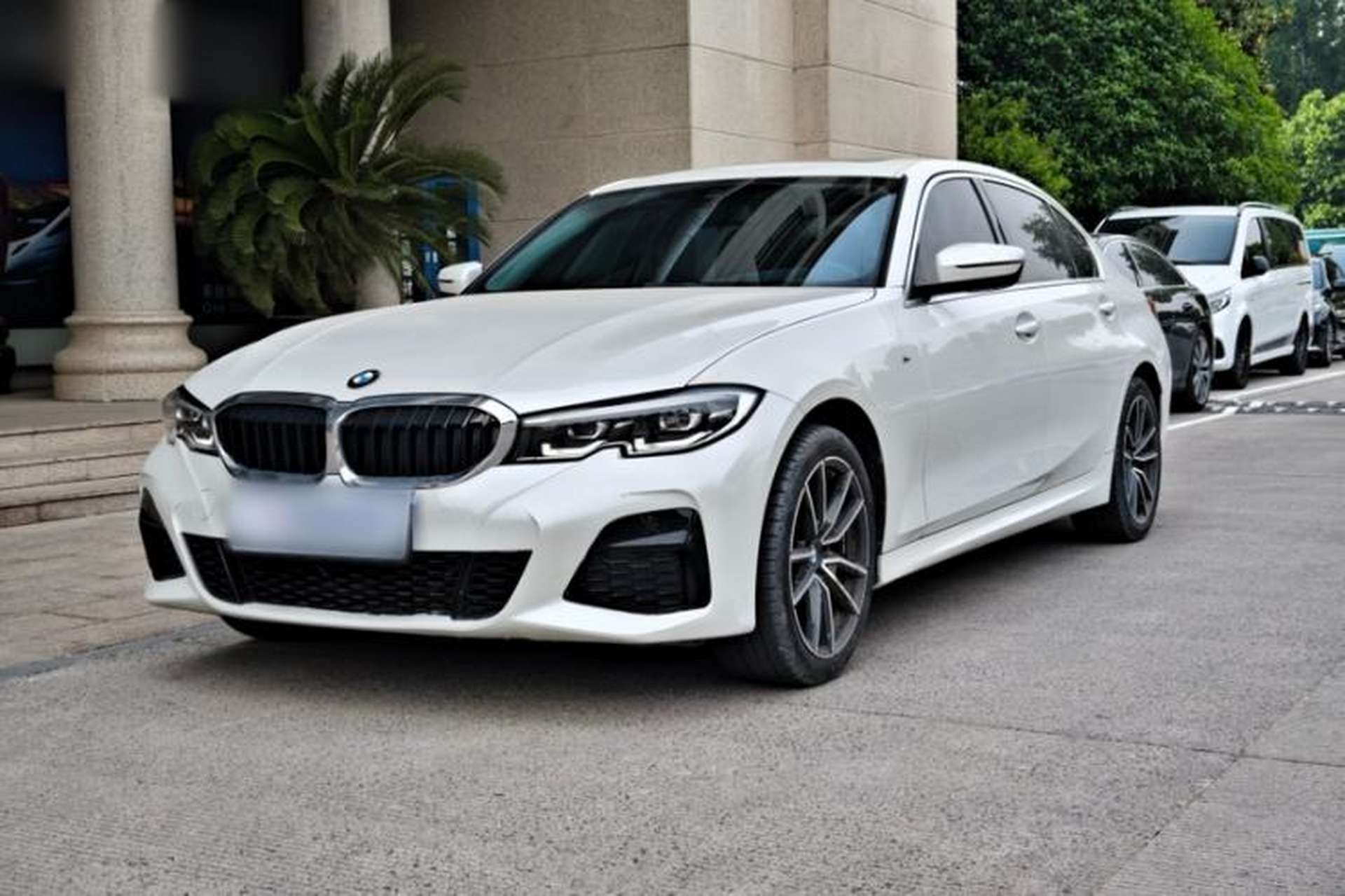 Used BMW 3 Series 2020 Facelifted 325Li xDrive M Sport Package Exterior 6