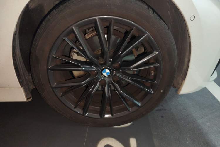 Used BMW 3 Series 2020 Restyled 325i M Sport Night Edition Package Exterior 7