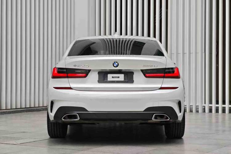 Used BMW 3 Series 2020 Restyled 325Li M Sport Package Exterior 7