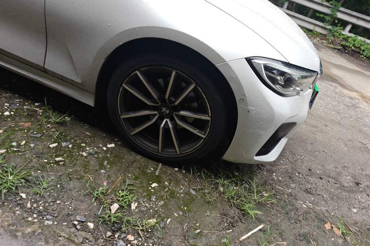 Used BMW 3 Series 2020 Restyled 325Li M Sport Package Exterior 7
