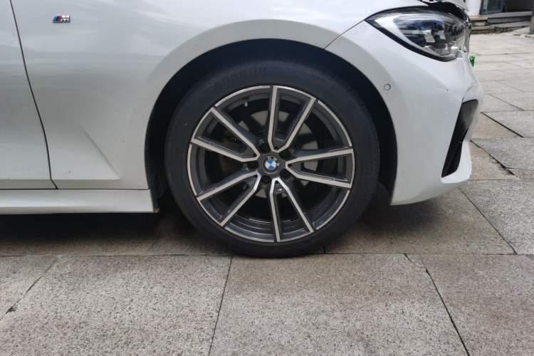Used BMW 3 Series 2020 325Li M Sport Package Exterior 7