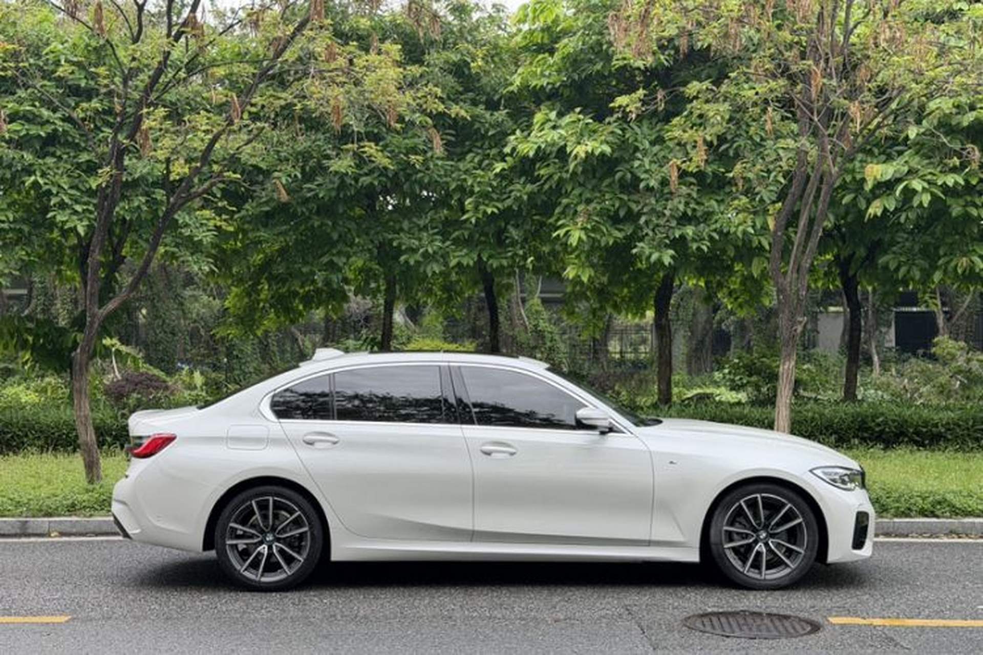 Used BMW 3 Series 2020 Restyled 325Li M Sport Package Exterior 8