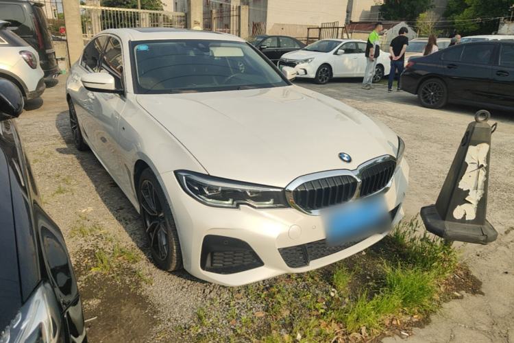 Used BMW 3 Series 2020 Facelifted 325i M Sport Package Front Right 45 Deg