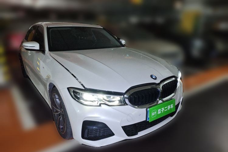 Used BMW 3 Series 2020 320Li M Sport Package Front Right 45 Deg
