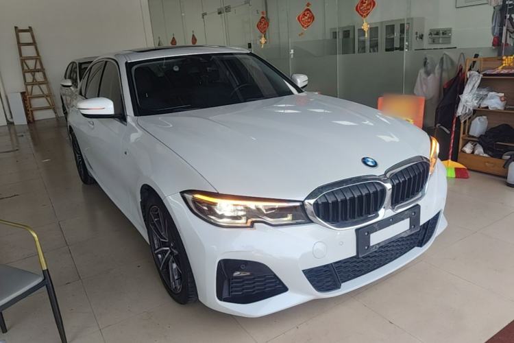 Used BMW 3 Series 2020 Facelifted 325i M Sport Package Front Right 45 Deg