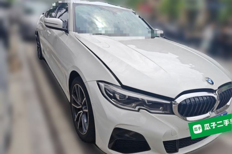 Used BMW 3 Series 2020 320Li M Sport Package Front Right 45 Deg