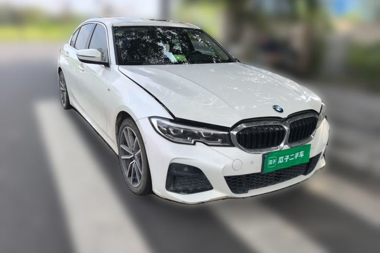 Used BMW 3 Series 2020 320Li M Sport Package Front Right 45 Deg