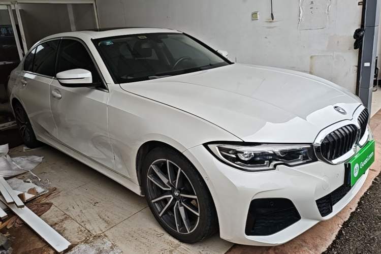 Used BMW 3 Series 2020 320Li M Sport Package Front Right 45 Deg