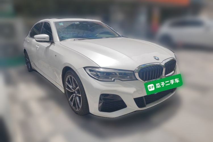 Used BMW 3 Series 2020 320Li M Sport Package Front Right 45 Deg
