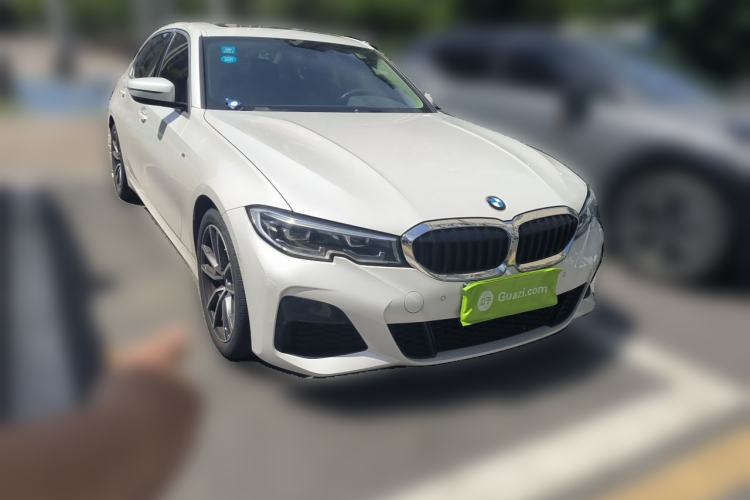 Used BMW 3 Series 2020 320Li M Sport Package Front Right 45 Deg
