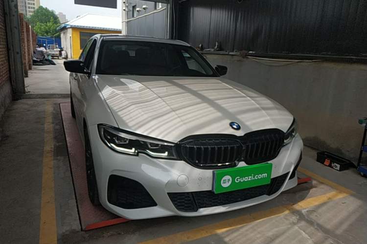 Used BMW 3 Series 2020 Facelifted 325Li M Sport Night Edition Package Front Right 45 Deg