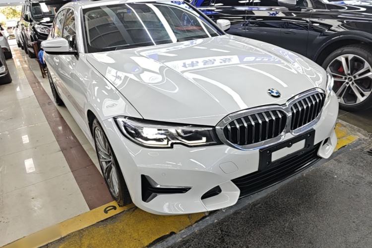 Used BMW 3 Series 2020 325Li First Edition Front Right 45 Deg