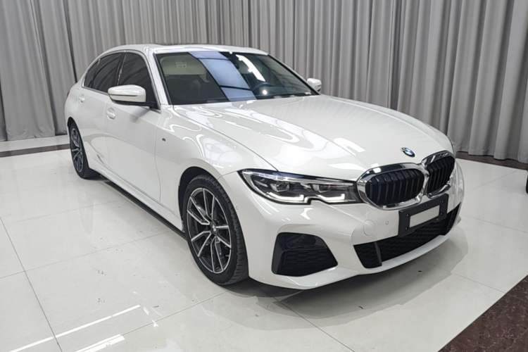 Used BMW 3 Series 2020 Restyled 325Li M Sport Package Front Right 45 Deg