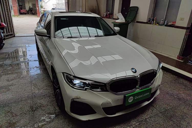 Used BMW 3 Series 2020 320Li M Sport Package Front Right 45 Deg