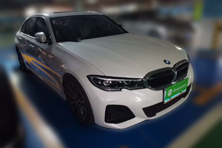 Used BMW 3 Series 2020 320Li M Sport Package Front Right 45 Deg