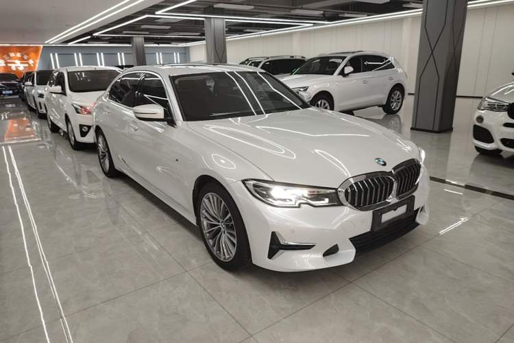Used BMW 3 Series 2020 325Li First Edition Front Right 45 Deg