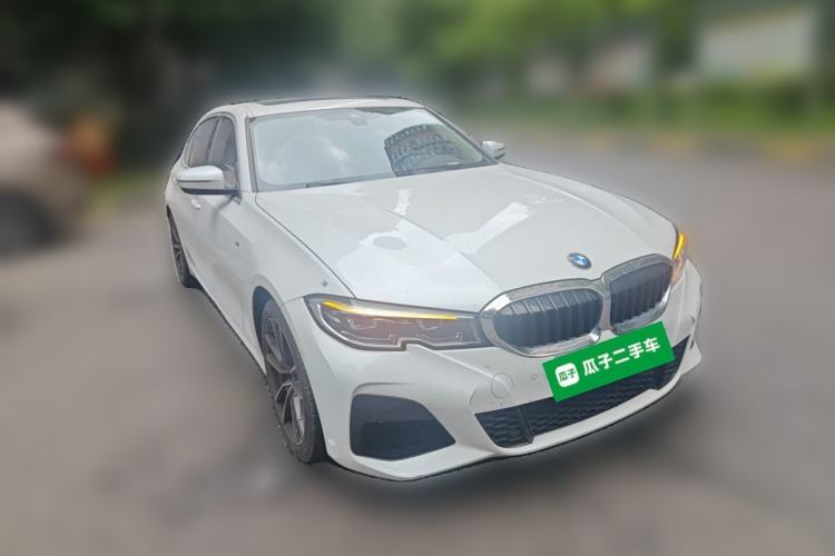 Used BMW 3 Series 2020 325i M Sport Package Front Right 45 Deg