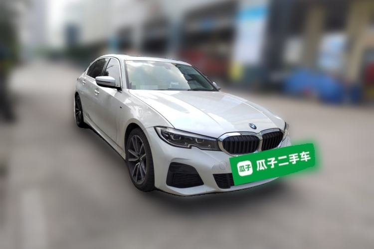 Used BMW 3 Series 2020 320Li M Sport Package Front Right 45 Deg