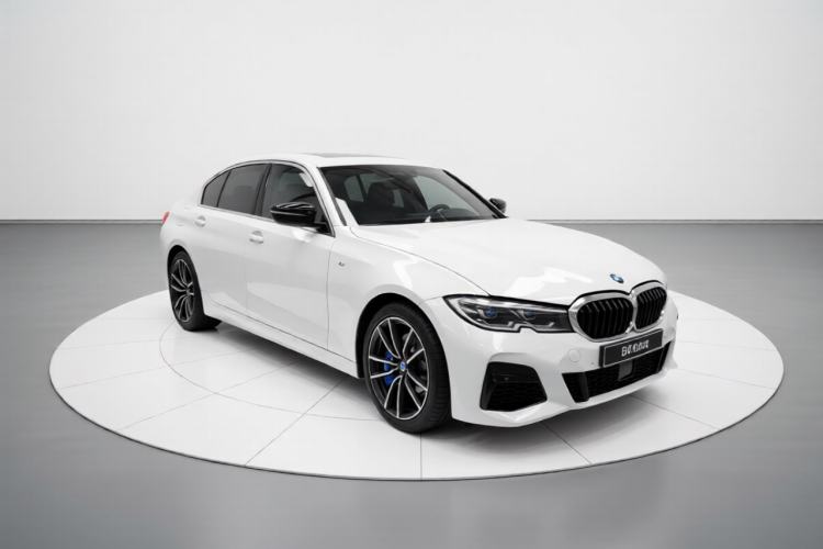 Used BMW 3 Series 2020 320Li M Sport Package Front Right 45 Deg