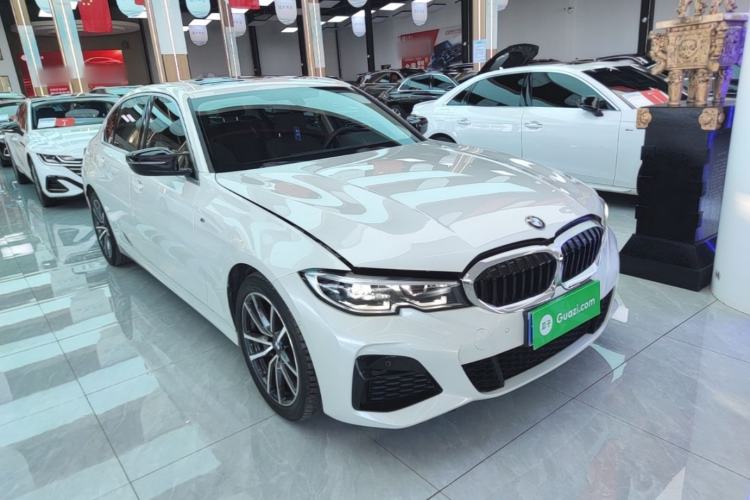 Used BMW 3 Series 2020 320Li M Sport Package Front Right 45 Deg