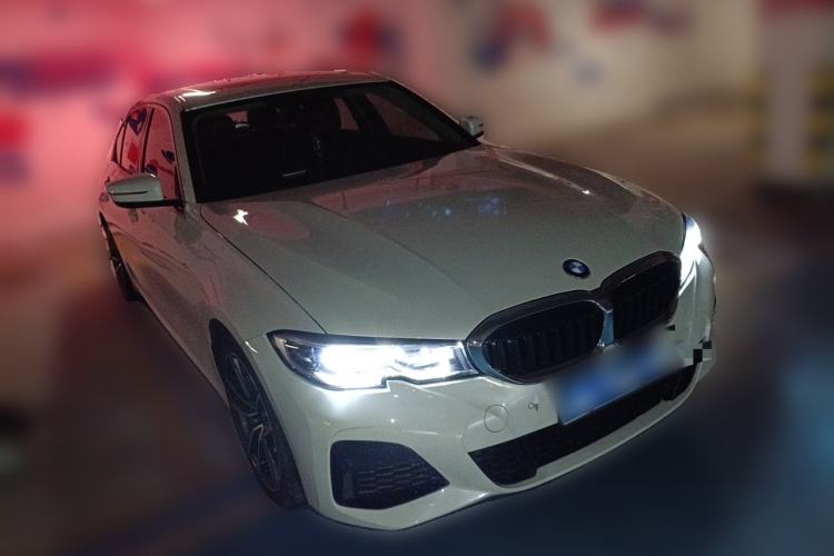 Used BMW 3 Series 2020 320Li M Sport Package Front Right 45 Deg