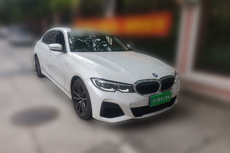 Used BMW 3 Series 2020 320Li M Sport Package Front Right 45 Deg