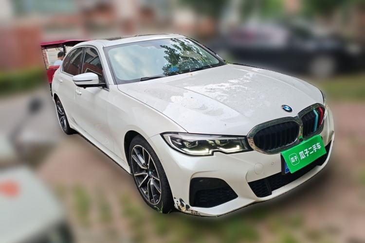 Used BMW 3 Series 2020 320Li M Sport Package Front Right 45 Deg