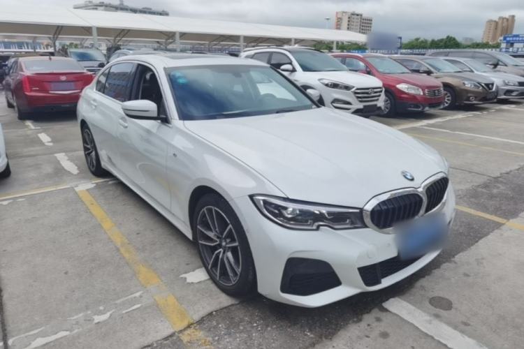 Used BMW 3 Series 2020 320Li M Sport Package Front Right 45 Deg
