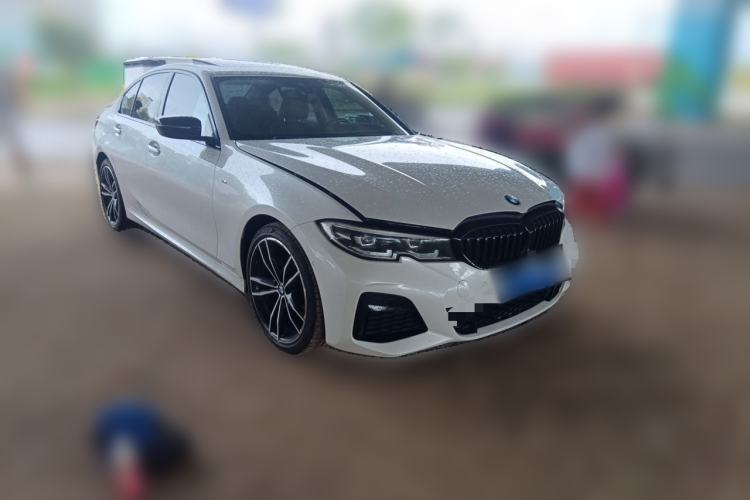Used BMW 3 Series 2020 330i M Sport Night Edition Front Right 45 Deg