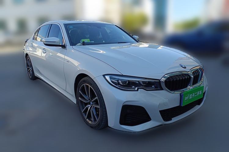 Used BMW 3 Series 2020 320Li M Sport Package Front Right 45 Deg