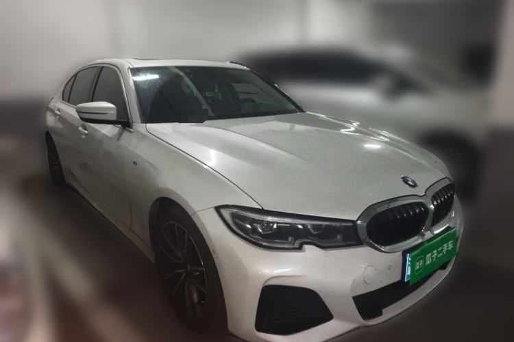 Used BMW 3 Series 2020 320Li M Sport Package Front Right 45 Deg