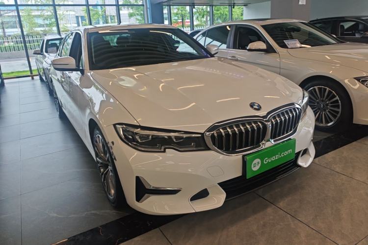 Used BMW 3 Series 2020 325Li First Edition Front Right 45 Deg