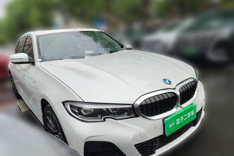 Used BMW 3 Series 2020 320Li M Sport Package Front Right 45 Deg