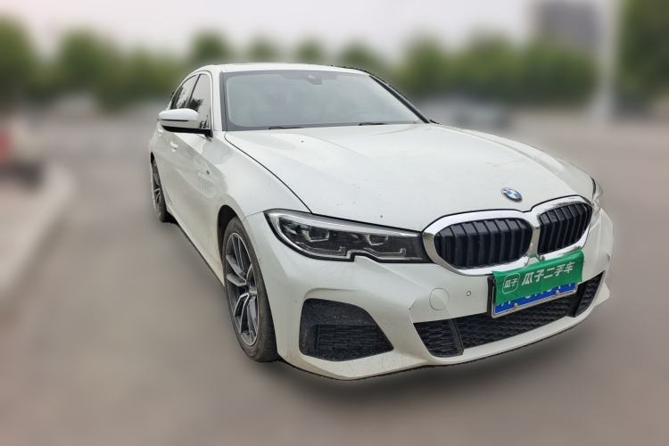 Used BMW 3 Series 2020 325i M Sport Package Front Right 45 Deg