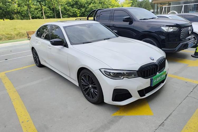 Used BMW 3 Series 2020 325Li M Sport Night Edition Package Front Right 45 Deg