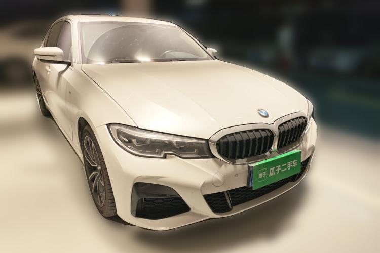 Used BMW 3 Series 2020 320Li M Sport Package Front Right 45 Deg