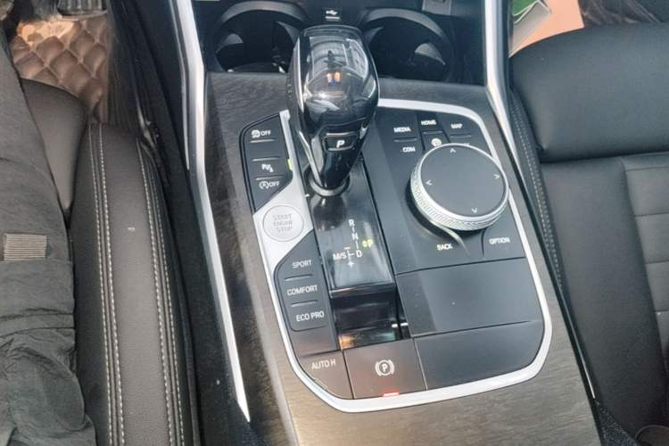Used BMW 3 Series 2020 Facelifted 325i M Sport Package Gear Lever