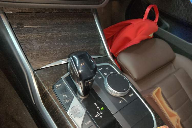 Used BMW 3 Series 2020 Restyled 325Li M Sport Package Gear Lever