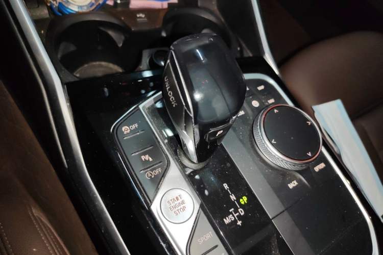 Used BMW 3 Series 2020 325Li First Edition Gear Lever