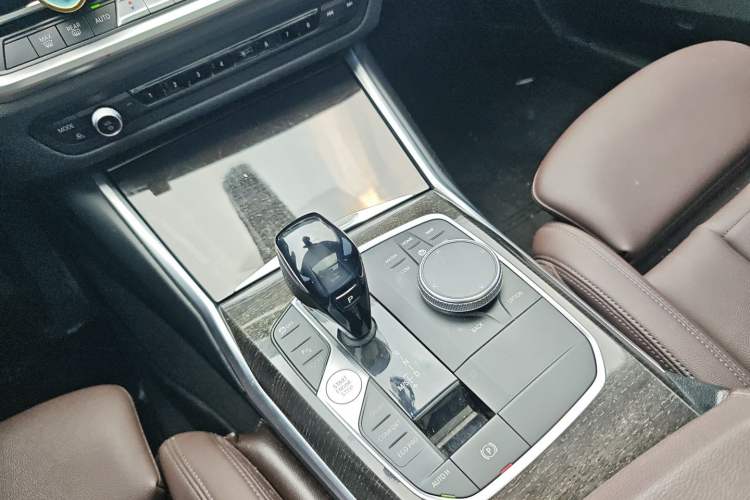 Used BMW 3 Series 2020 Restyled 325Li M Sport Package Gear Lever
